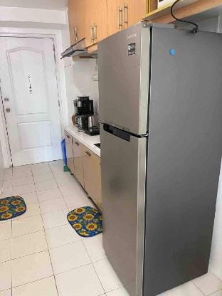 Manila apt near DSLU, MOA, Makati, US Embassy Apartment in Manila City