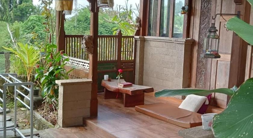 Joglo house nagi Hotel in Ubud