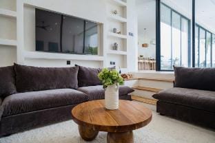 Brandnew 4BR Luxury Estate next to Beach & views Vacation rental in Mengwi