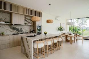 Brandnew 4BR Luxury Estate next to Beach & views Vacation rental in Mengwi