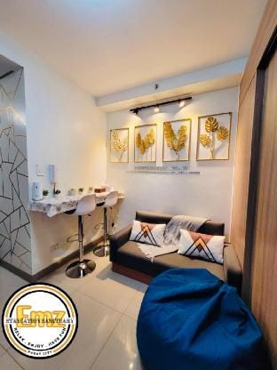 EMZ SHORE2 Staycation 18 Apartment in Pasay