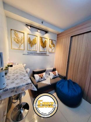 EMZ SHORE2 Staycation 18 Apartment in Pasay