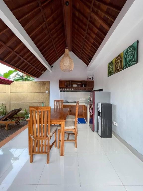 PONDOK UMA SARI TWO BEDROOM Villa in Sukawati