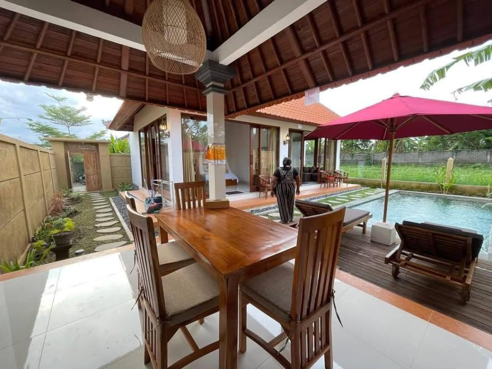 PONDOK UMA SARI TWO BEDROOM Villa in Sukawati