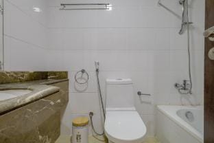 Cozy 6-Bed Female Dorm | Private Bathroom Apartment in Dubai