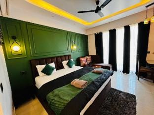 Condo THE ZenDen stay  omaxeHazratganj Vacation rental in Lucknow