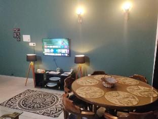 The ZenDen Home Stay | Behind LULU Mall Golf city Apartment in Lucknow