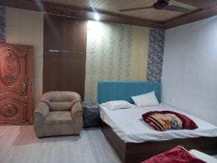 Ramesht paying guest house Vacation rental in Varanasi