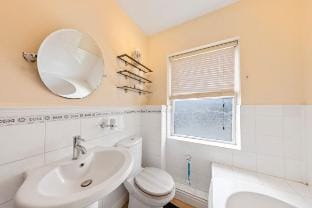 Spacious 3BR Reading Stay | Perfect Location Vacation rental in Ashford