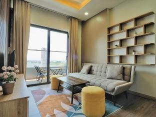 Lux 2BR/80m2 Monarchy Apartment Han River view Apartment in Da Nang