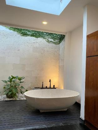 villa nata umalas Villa in North Kuta