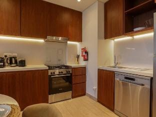 Modern Escape in Jumeirah Bliss Vacation rental in Dubai