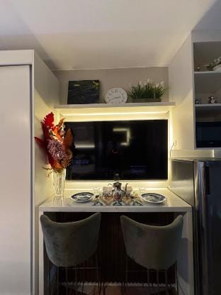 The Snug Spot | FAST WiFi + Netflix near BGC+ NAIA Vacation rental in Makati