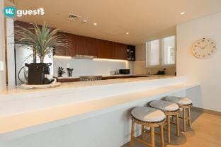 Beachfront Living Stunning 4 BR with Maid's Room Vacation rental in Dubai