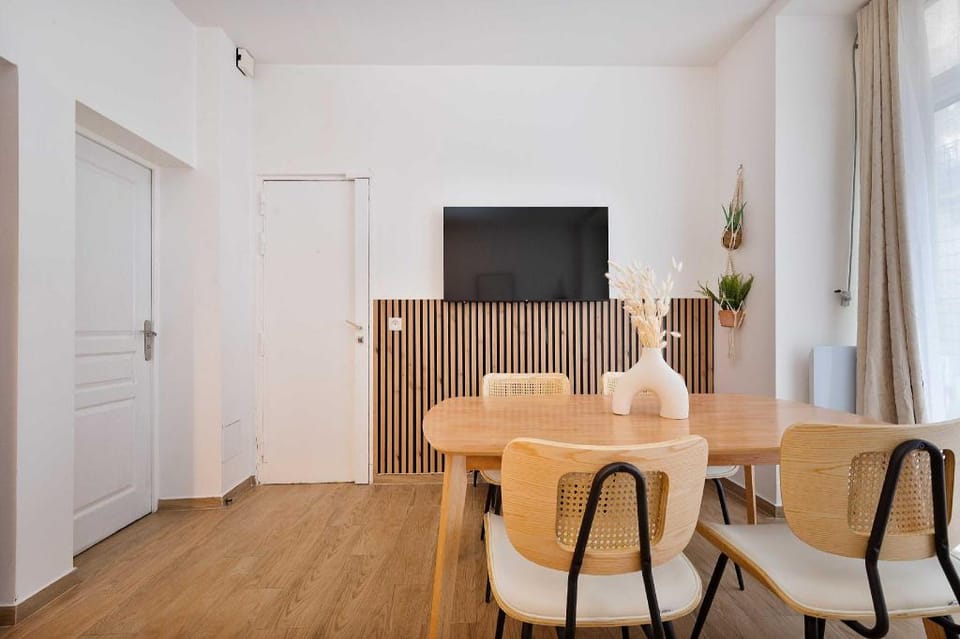 Cozy Apartment 1BDR/4P – Paris 8th/Saint-Lazare Apartment in Paris