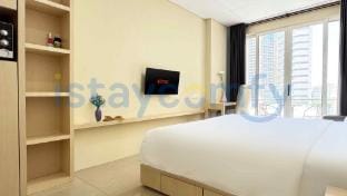Studio NagoyaThamrinCity Fave Hotel A0631 CityView Vacation rental in Riau Islands, Indonesia