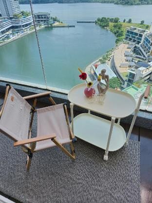 Pinetree Marina Resort Seaview 2BR near legoland  Apartment in Johor