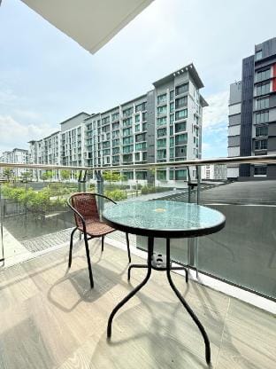 Vivacity JazzSuite (YM Homestay) Vacation rental in Kuching