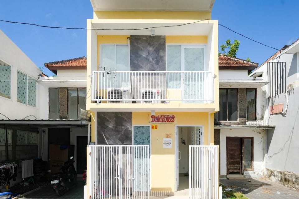 David Houses Nusa Dua Beach Bali Mitra RedDoorz Hotel in Kuta Selatan