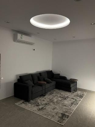 شقه فخمه بغرفتين وصاله ومطبخ بقرب الحرم  Apartment in Medina