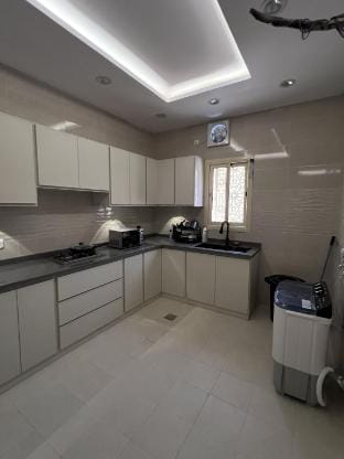 شقه فخمه بغرفتين وصاله ومطبخ بقرب الحرم  Apartment in Medina