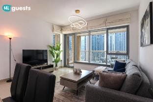 Exclusive Downtown Dubai 1BR Apt at 29 Boulevard Vacation rental in Dubai