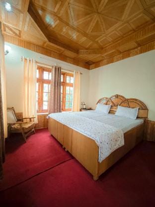 Saanjh by Limitless Stays Vacation rental in Himachal Pradesh