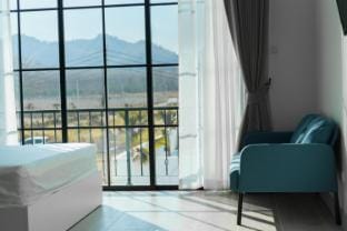 Queenstown Khaoyai Villa in Laos
