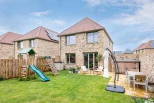 Family-Friendly Getaway - Garden, Parking Sleeps 7 Vacation rental in Oxford