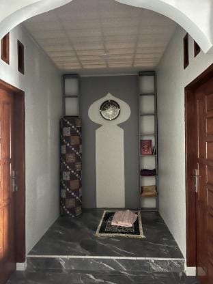 Bangun Homestay Vacation rental in Indonesia