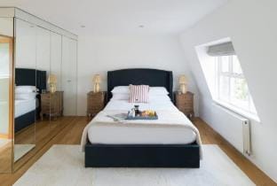 The Iconic Portobello Mews house Vacation rental in City of Westminster