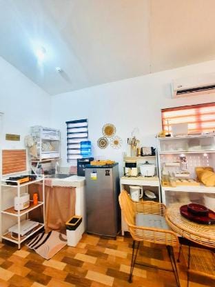 S&E-3 Tiny Guest House - Olango Island Vacation rental in Lapu-Lapu City