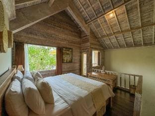 Villa YOU Ubud with Private Pool, Great Location Villa in Abiansemal