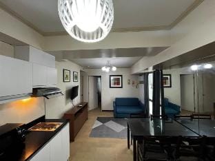 2 BR | 56 sqms | 4-8 Pax | IT Park | 100 mbps Wifi Vacation rental in Lapu-Lapu City