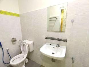 Li@Tmn Intan~6+1p(WaterDispenser/Neflix)Target Vacation rental in Johor
