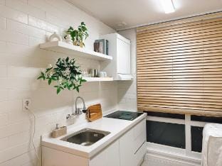 Newly remodeled 2 connected houses/4rooms/for 8pp Vacation rental in Busan