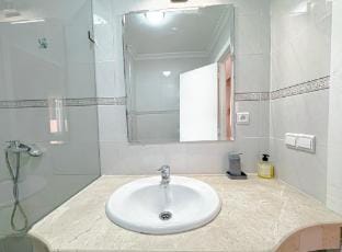 Studio moderne climatisé Wi-Fi – Carré Eden Guéliz Apartment in Marrakesh