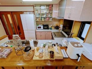 Expansive villa. Free parking: 1van and 1regular  Villa in Sapporo