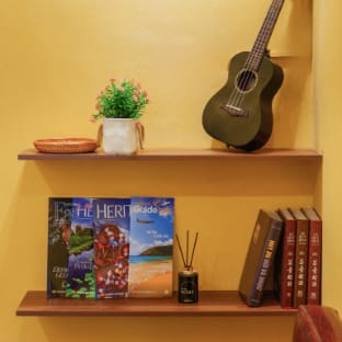 Rail & Rest Homestay - 2 Bedrooms, 2 Bathrooms Vacation rental in Hanoi