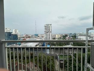 Podomoro Japandi 2 BR New Renovated - Direct Mall Vacation rental in Indonesia
