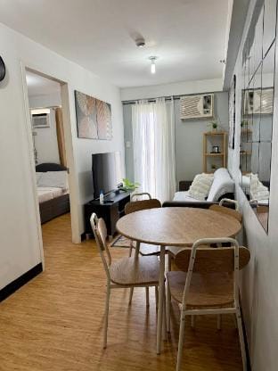 Davao Getaway ~ Pool & Balcony Vacation rental in Davao City
