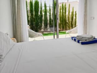 Elegant ground floor bungalow in La Coronelita, Los Balcones, with communal pool Vacation rental in Vega Baja del Segura