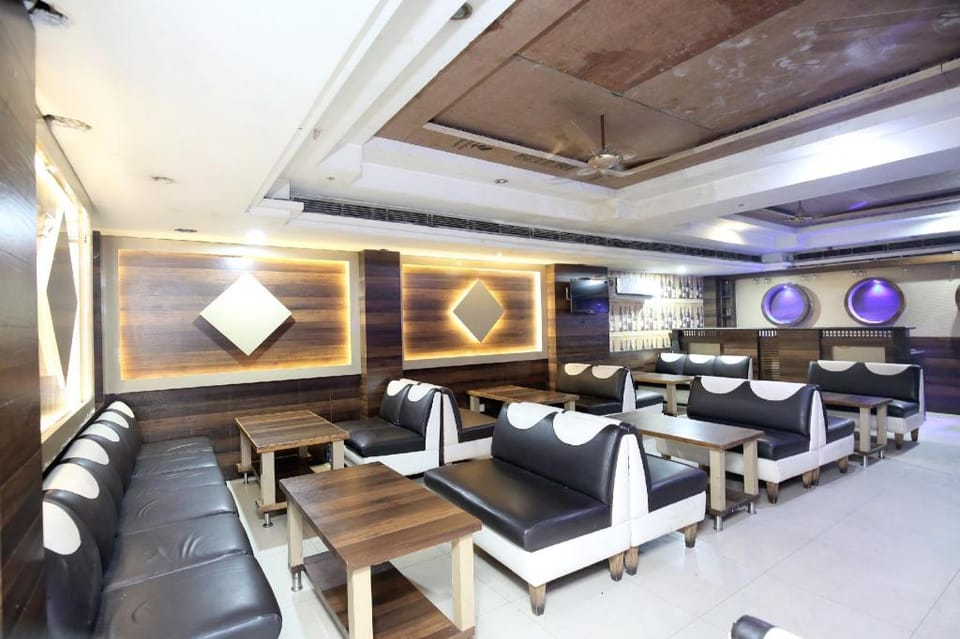 Hotel O by OYO Aaditya Continental Hotel in Punjab, India