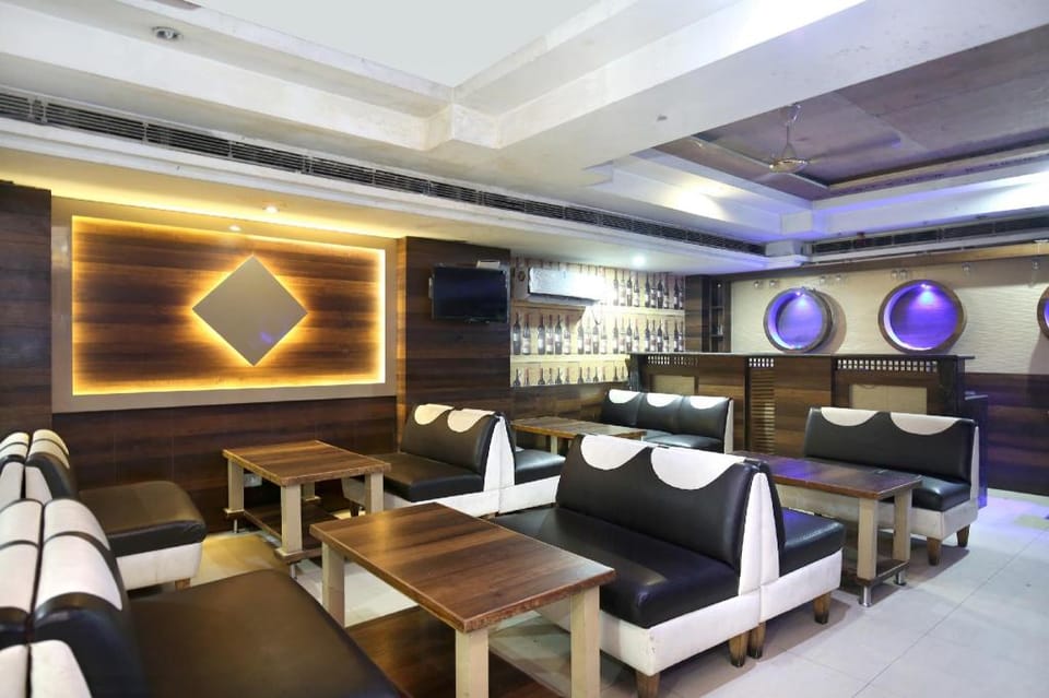 Hotel O by OYO Aaditya Continental Hotel in Punjab, India