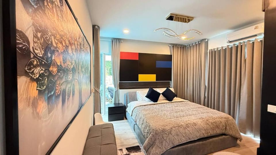 De Flourishing Hill Escape, Cha Am Villa in Thailand