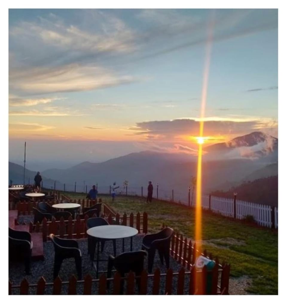 Hotel Hima-Aksh cottages In Sigri Inn in Uttarakhand