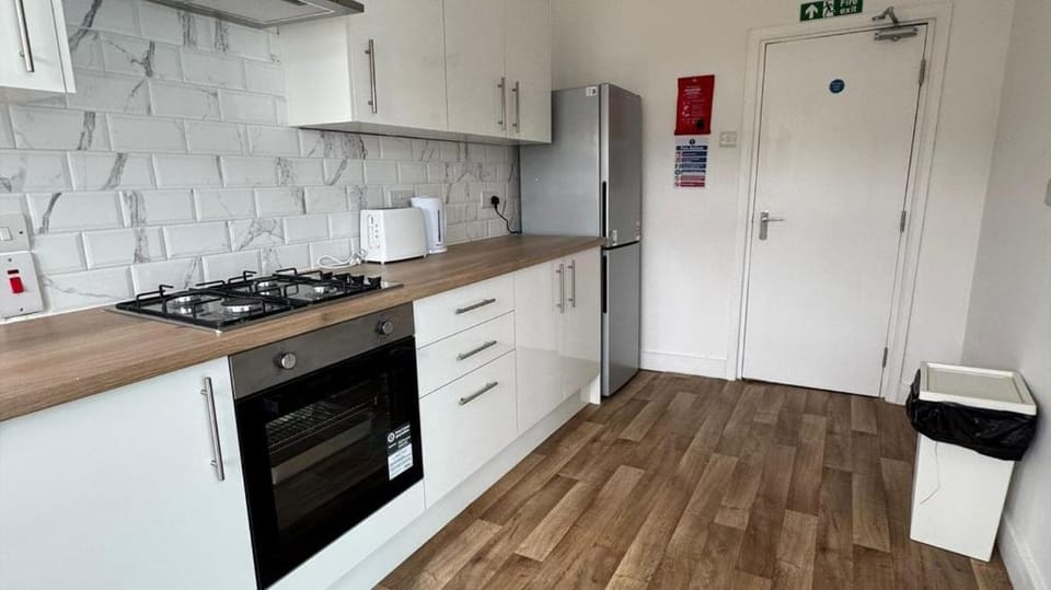 4 Bedroom House - Romford Vacation rental in London
