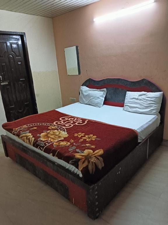 city hotel Hotel in Delhi