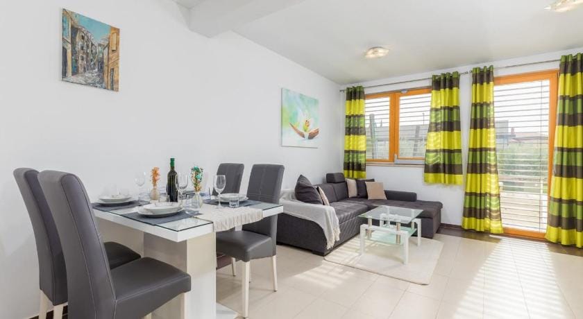 Attic apartment with balcony in Medulin Villa in Medulin