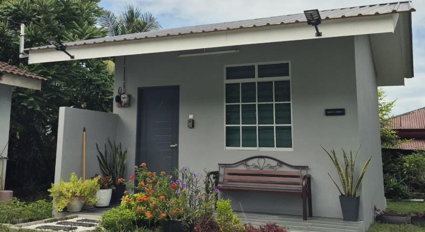 NAR Kampung Studio Bed and Breakfast in Bayan Lepas